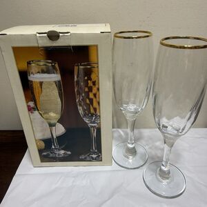 Crystal Clear Forever Favors 6 Ounce Long Stem Champagne Toasting Flutes NOS